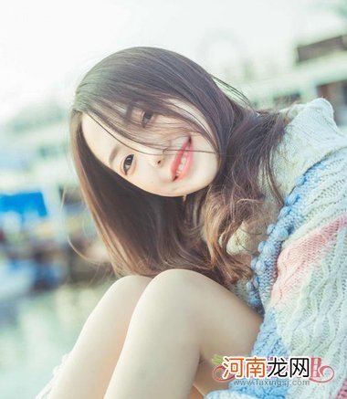 女生梳头怎样看自身适不适合留刘海 刘海的不一样:你适合留刘海吗