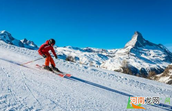 滑雪服是越厚越暖和吗