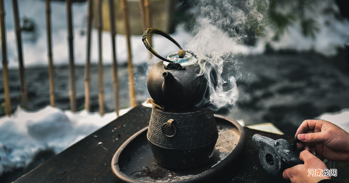 冬天不能用保温杯泡茶吗？