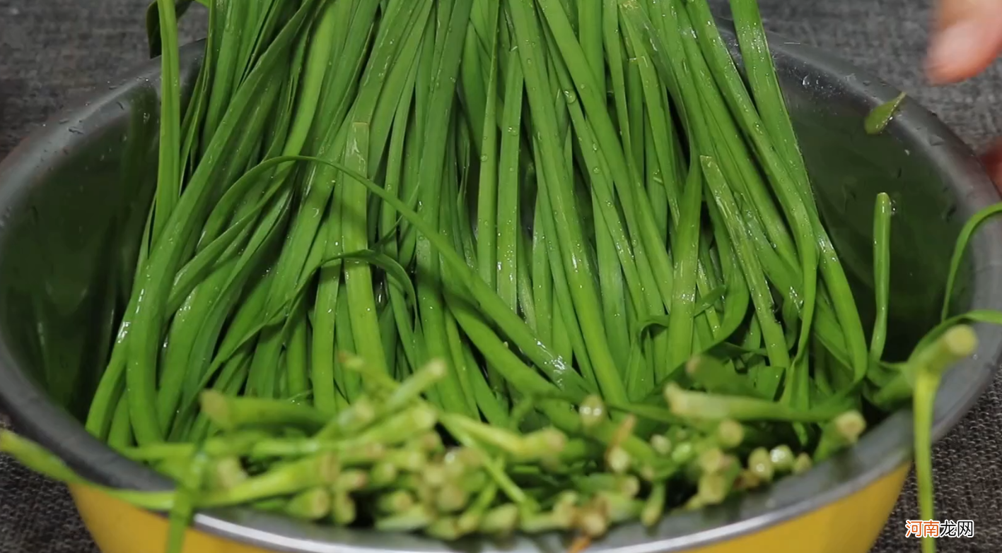 韭菜鸡蛋饺子好吃不出水的诀窍 韭菜鸡蛋饺子不出水