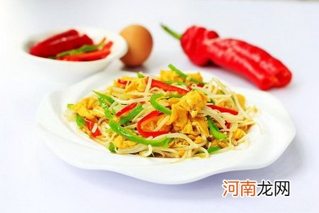 豆芽炒鸡蛋的做法