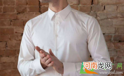 真丝衣服的汗渍黄斑怎么洗掉