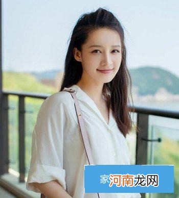 把刘海梳上来有点儿拱的那类发型如何梳 有关女生刘海设计