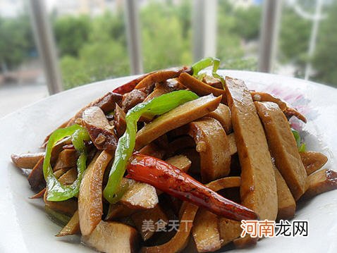 青椒炒豆腐干怎么做好吃又简单