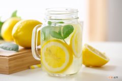 柠檬水怎么喝 柠檬水怎么喝？