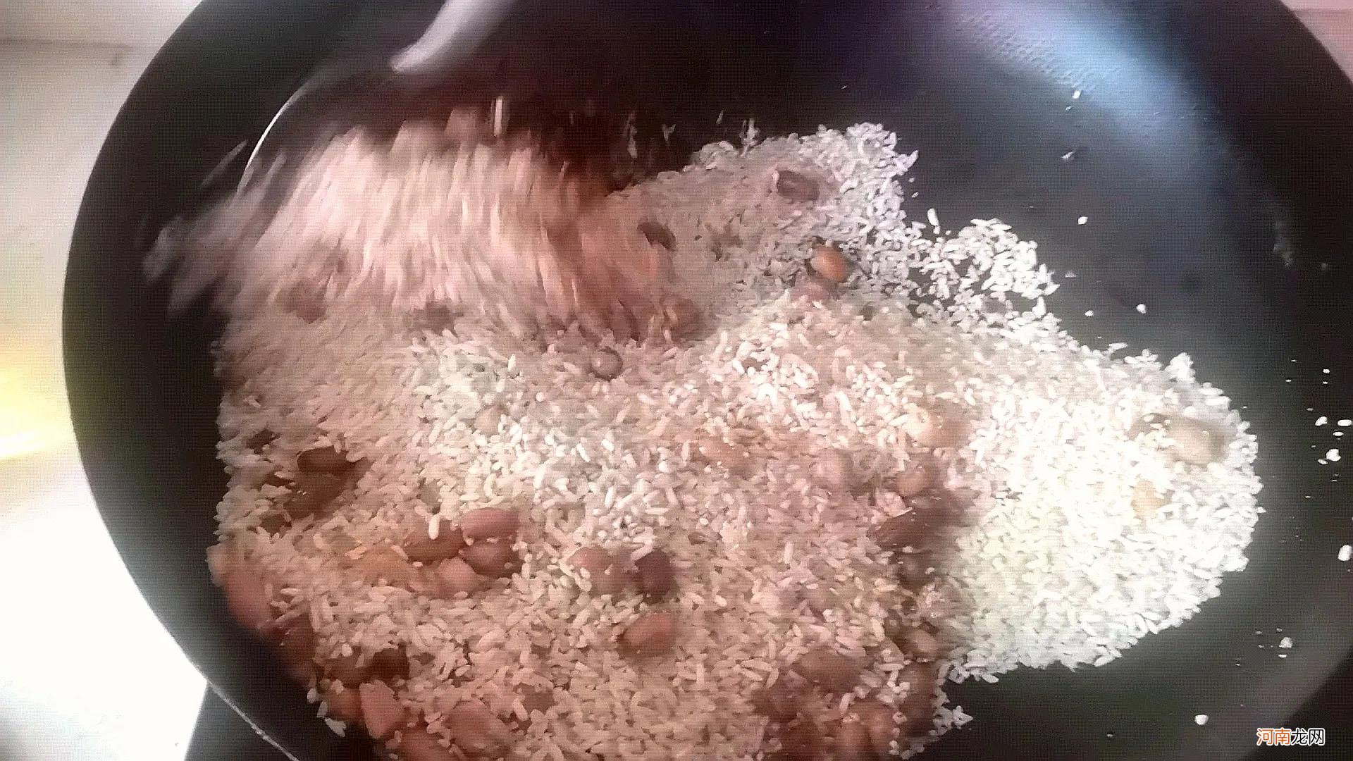 湖南永州特色烟熏米粉肉的制作方法 烟熏米粉肉怎么好吃？