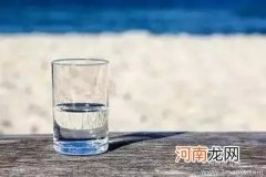 生活就是一杯白开水