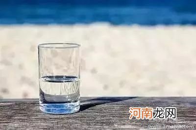 生活就是一杯白开水