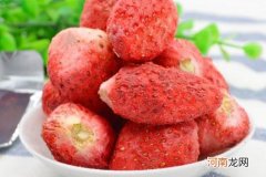 草莓干可以做牛轧糖吗 草莓干可以做成草莓脆吗