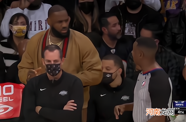 NBA排名！三大网红球队有喜有忧，威少被柯凡批评，三人被驱逐