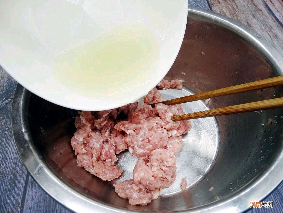 猪肉韭菜饺子怎么做 韭菜猪肉饺子怎么做