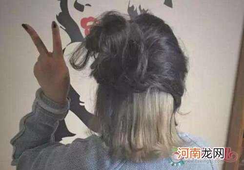想扎丸子头可秀发实在是太短了 学一下生活必需半丸子头教程拿下不听话短头发