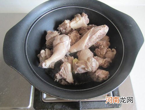 土黄瓜烧鸭腿肉