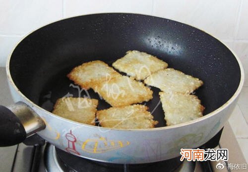 剩米饭做番虾锅巴