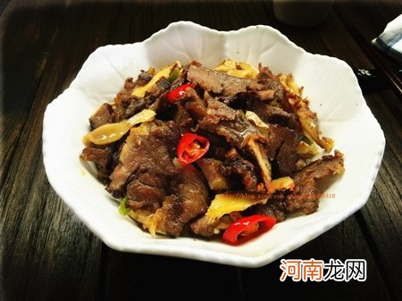 酸子姜炒牛肉干的做法