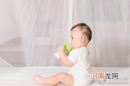 宝宝可以用湿巾擦手吗，要怎么正确给宝宝清洁小手