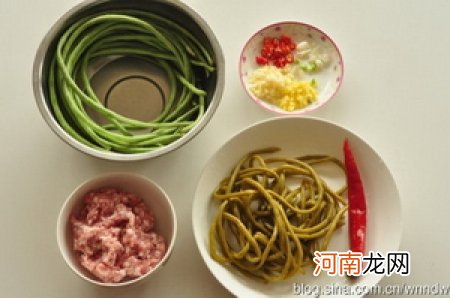 烂肉酸豆角的做法