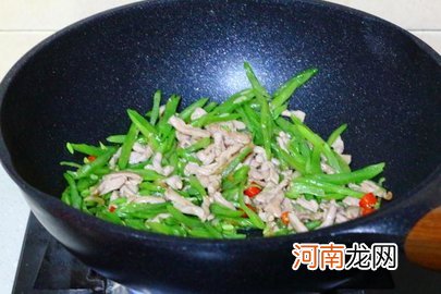 扁豆炒肉丝家常做法与窍门