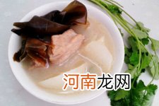 白萝卜海带排骨汤做法