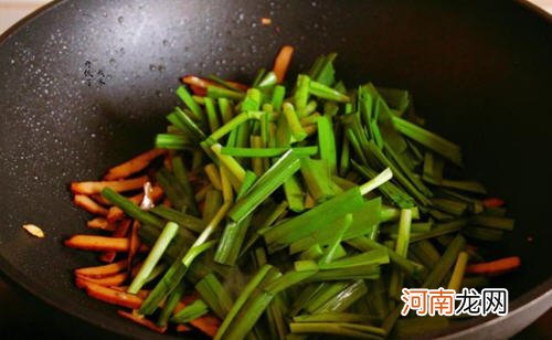 韭菜炒香干简单做法