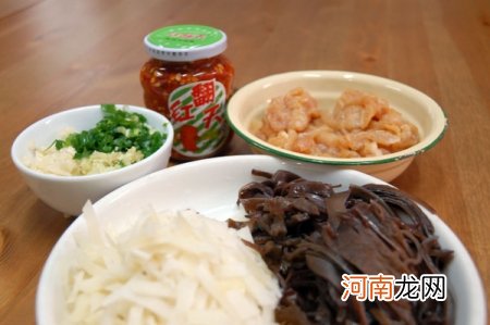 经典川菜:鱼香肉丝