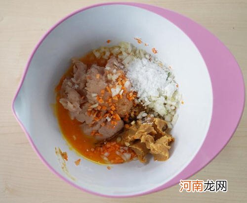 三彩鲜肉卷微波炉版