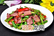 尖椒炒肉的做法