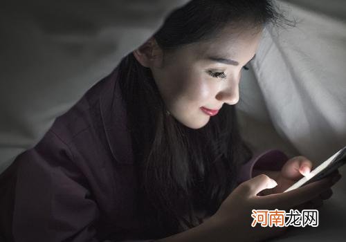 熬夜脸色暗黄如何调理 改善气色吃什么好