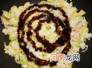 包菜肉丝炒面