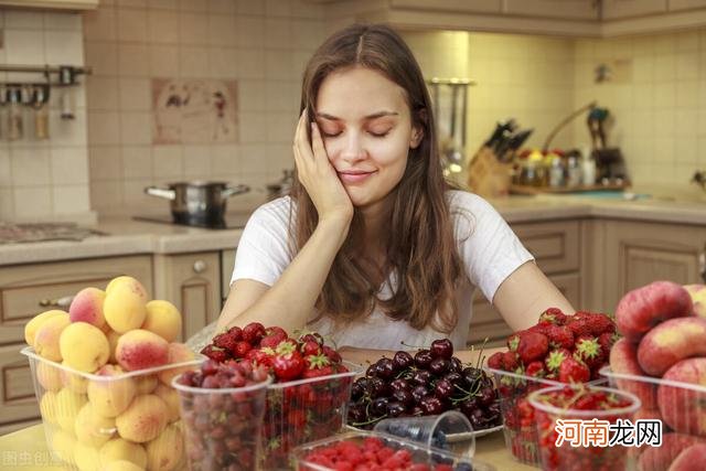 入秋后，心脏不好的人，为防心梗，要坚持不懈“避三白、补三物”