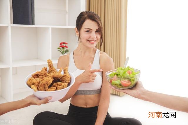 数次提醒：4类食材，堪称肌肤的“催老剂”，爱吃的女人要管住嘴