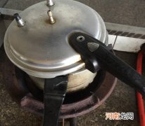 高压锅煮饺子的恰当方法