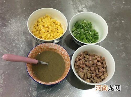 手撕香肠饼电饭煲版