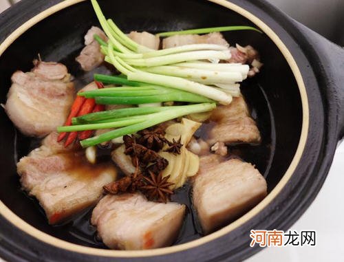 上班族方便：台湾控肉饭