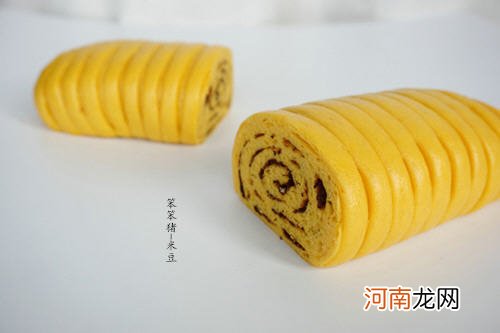 毛毛虫豆沙排排包