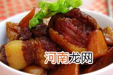 红烧肉炖土豆的做法