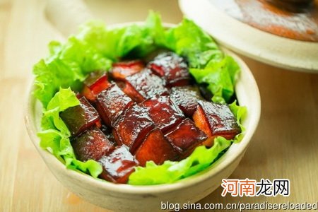 老火砂锅酱方红烧肉