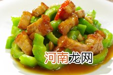 苦瓜炒肉的做法