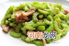 苦瓜炒肉的做法