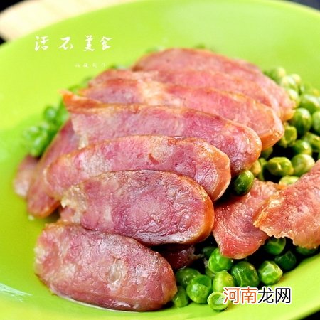 川味香肠蒸豌豆的做法