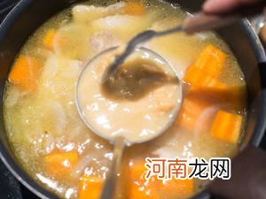 经典家常汤品：猪肉味噌汤