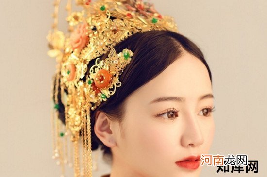 中式婚礼可以穿两套秀禾服吗