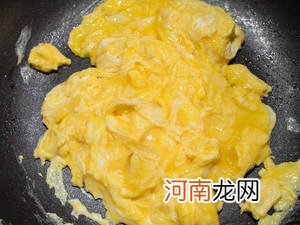 鸡蛋炒韭菜恰当做法