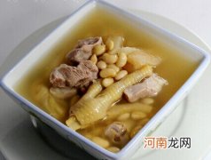 鸡脚煲汤