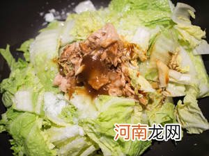 日式鲔鱼罐头卤白菜