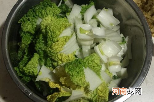 黄心菜炒香肠