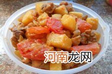 新春佳节年夜饭菜谱:土豆炖鸡块