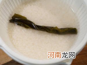 日本土锅煮白饭