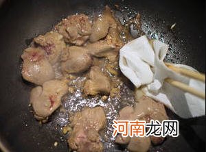 韭菜爆炒鸡肝
