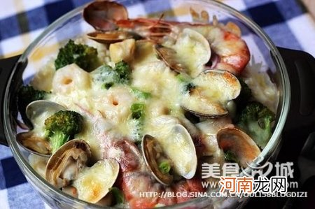 海鲜芝士焗饭的做法